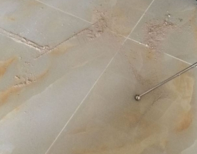 普兰店瓷砖空鼓维修公司分享粘合剂选择不当在瓷砖铺贴过程中可能导致以下问题